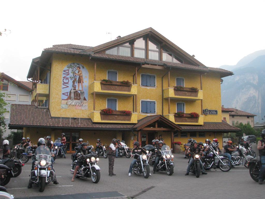 Hotel Garni La Vigna San Michele allʼAdige Esterno foto