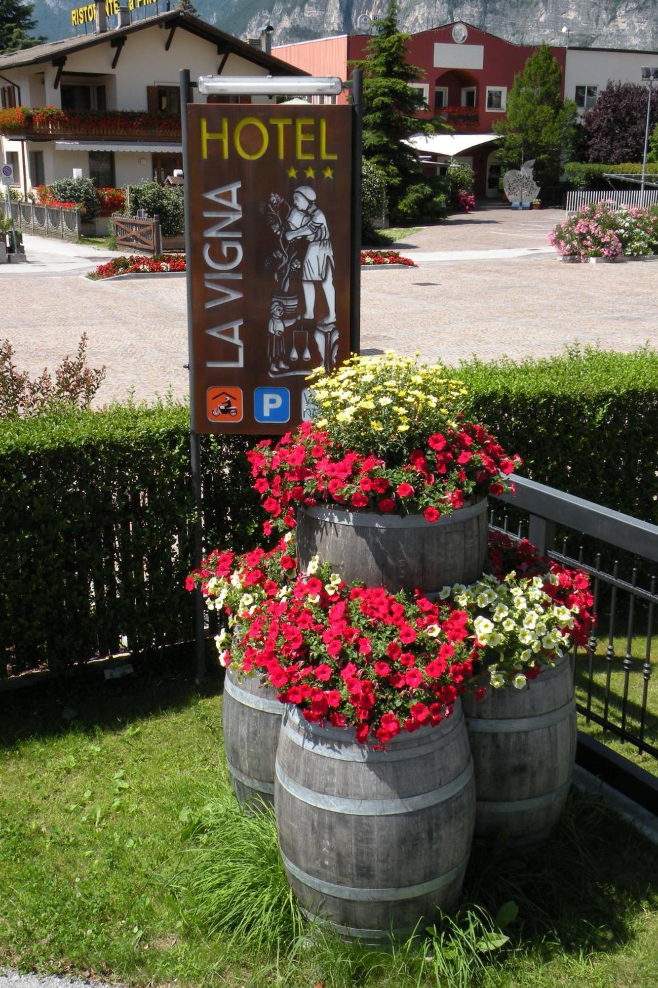 Hotel Garni La Vigna San Michele allʼAdige Esterno foto