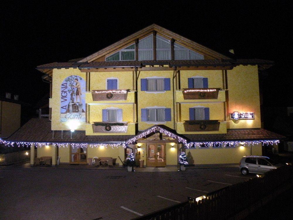 Hotel Garni La Vigna San Michele allʼAdige Esterno foto