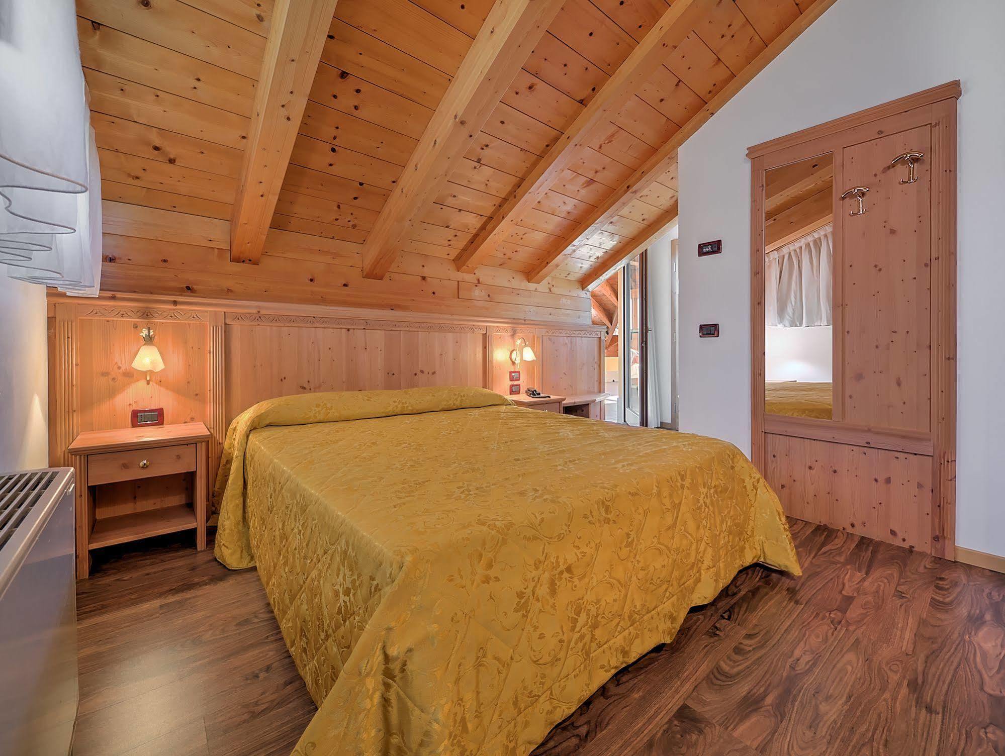 Hotel Garni La Vigna San Michele allʼAdige Esterno foto