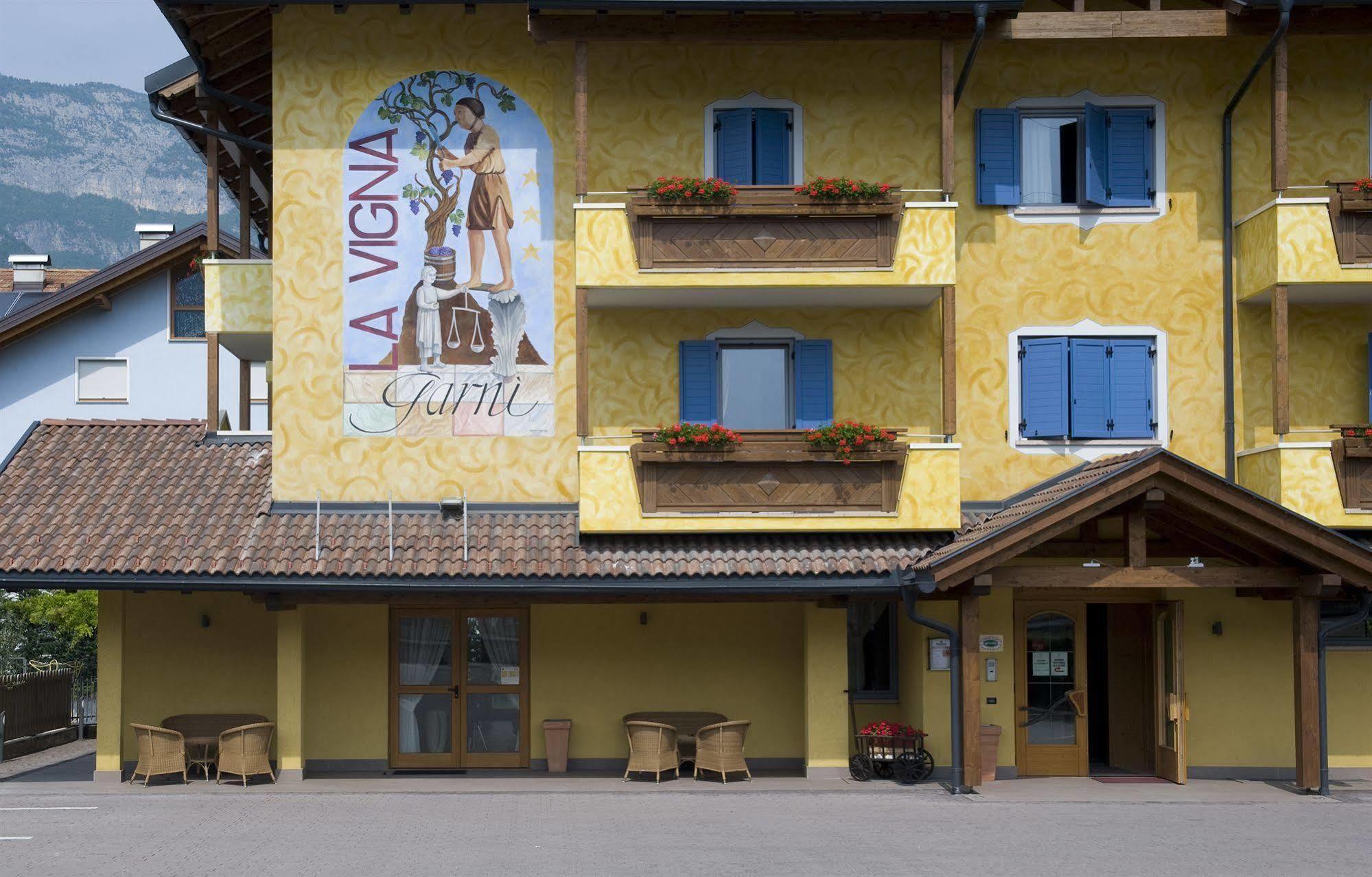 Hotel Garni La Vigna San Michele allʼAdige Esterno foto
